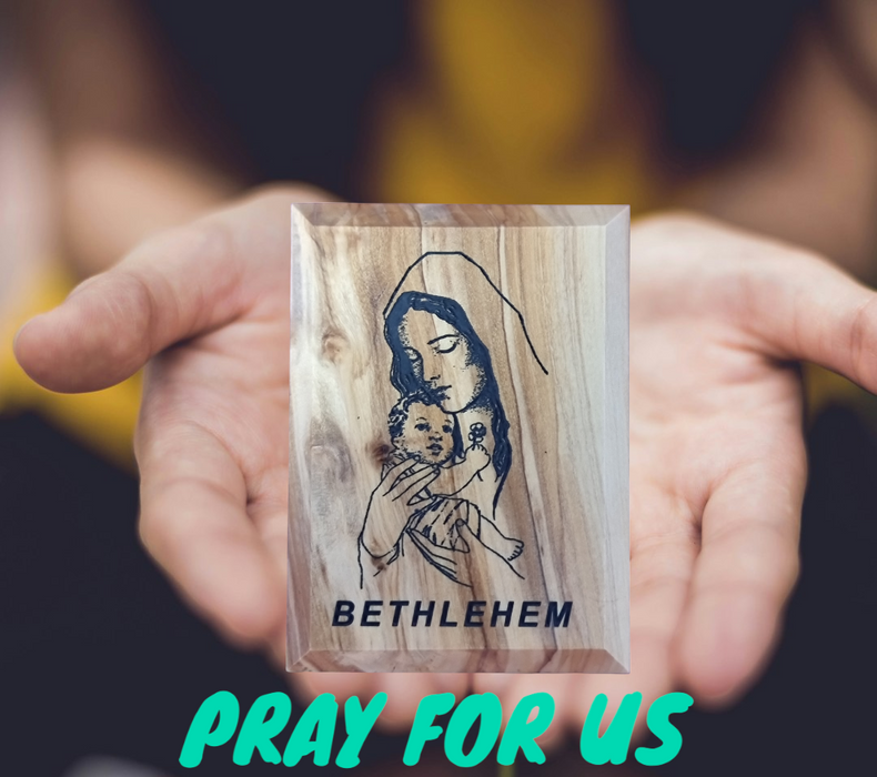 Magneta artistica di Betlehem Olivewood con Vergine Maria e Gesù per bambini