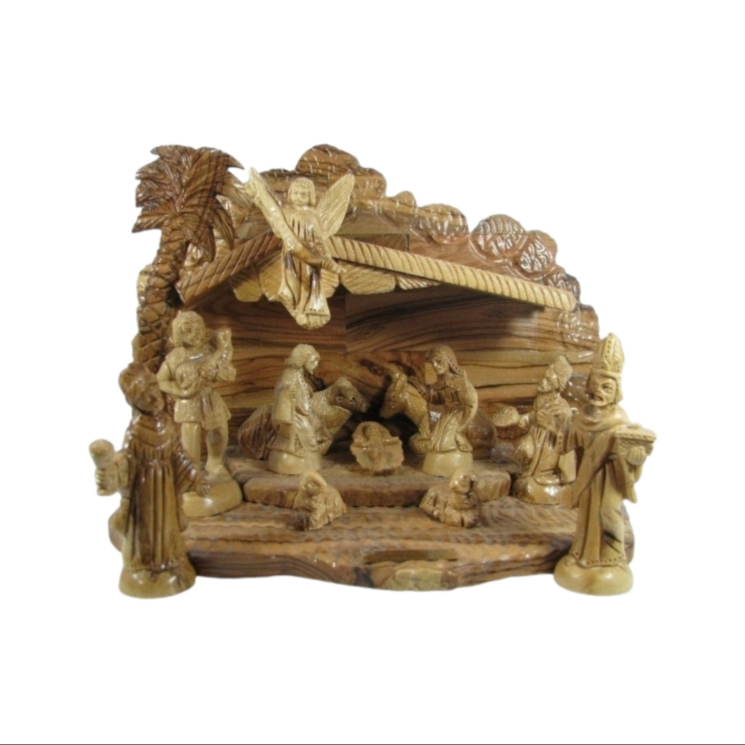 "Exquisite Hand-Crafted Olive Wood Nativity Set: Celebrate the Spirit of Christmas with Timeless Elegance"